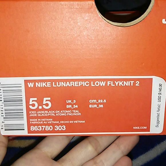 NIB Womens Nike Shoes - Picture 7 of 8